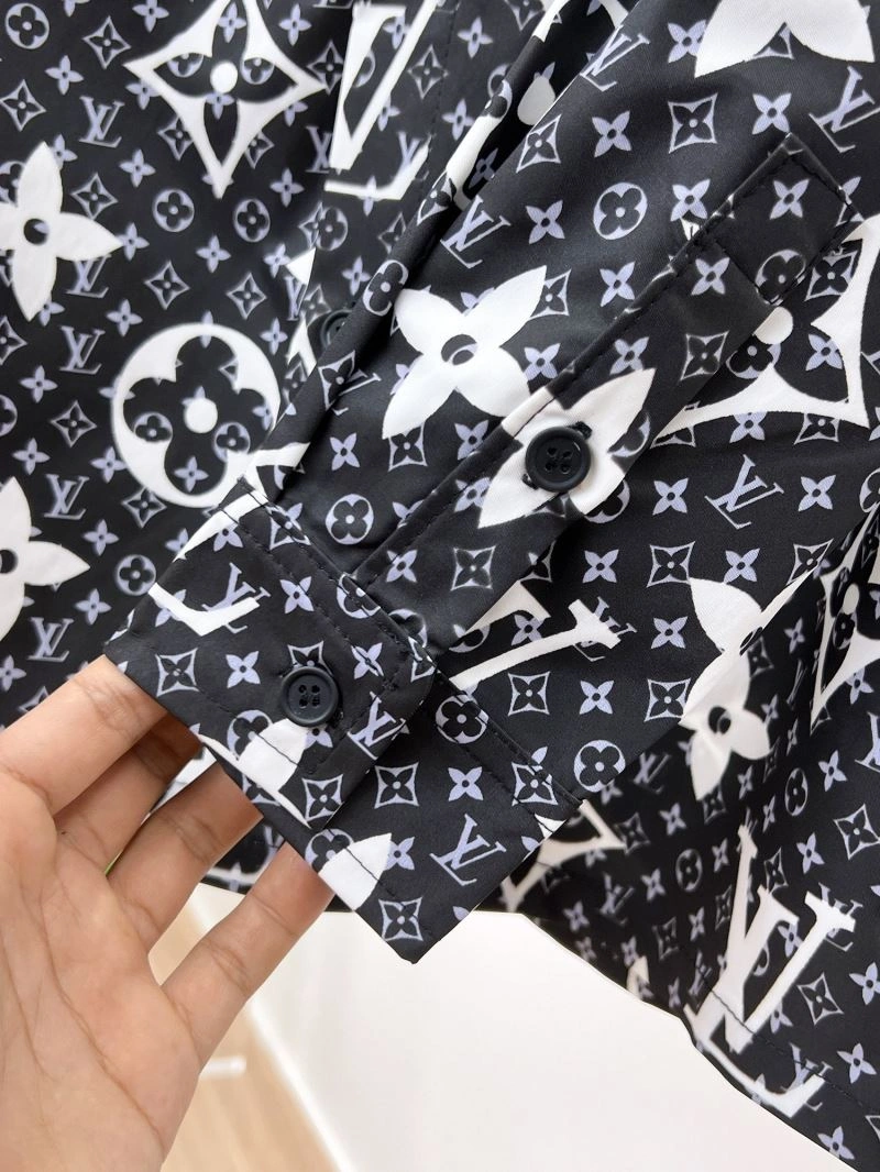 SmartChoice Louis Vuitton Shirts 133770