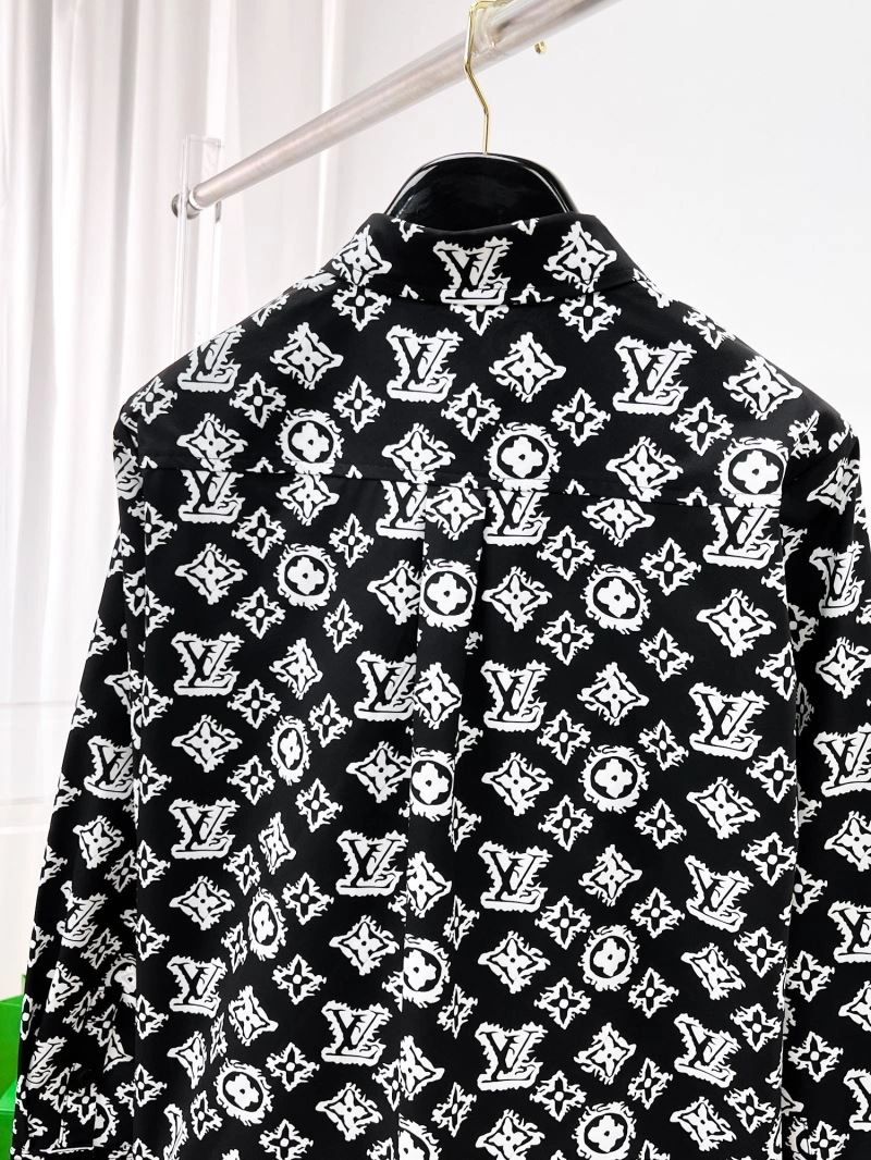 Classic Louis Vuitton Shirts 133754