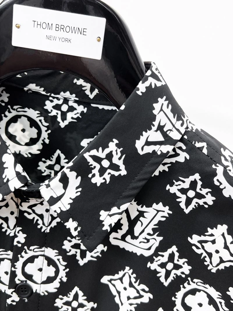 Classic Louis Vuitton Shirts 133754