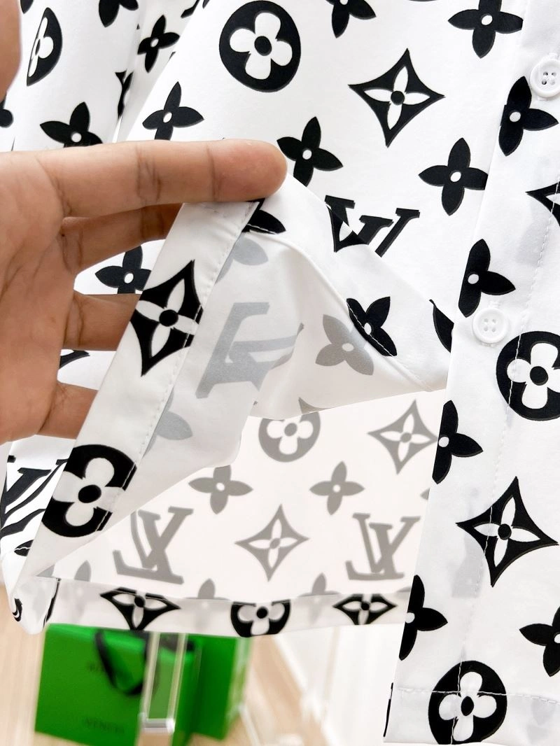 Bright Louis Vuitton Shirts 133744