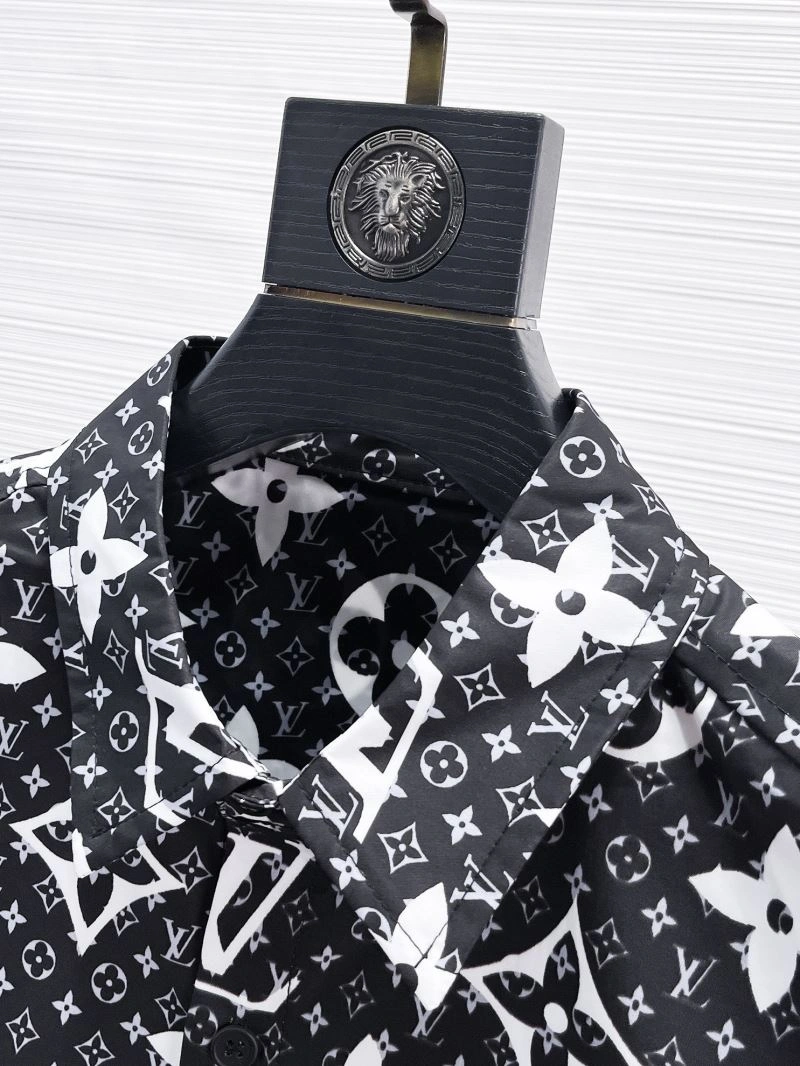 Louis Vuitton Shirts Vibrant 132779