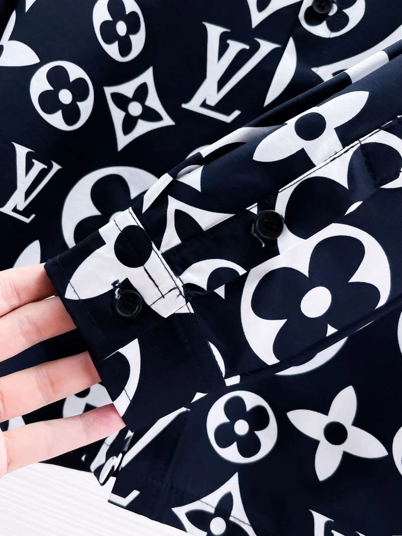 WellDesigned Louis Vuitton Shirts 132774