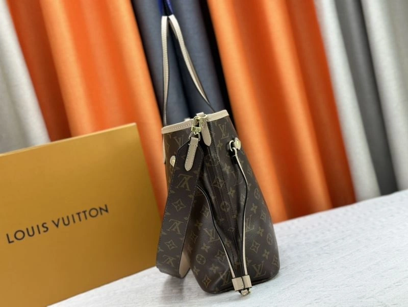 Louis Vuitton Shopping Bags Stylish 80411