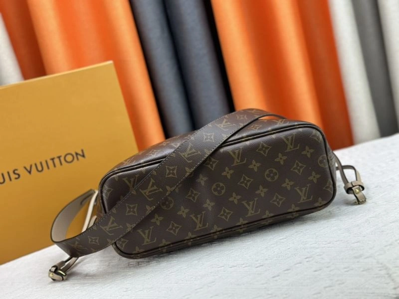 Louis Vuitton Shopping Bags Stylish 80411
