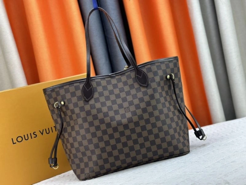 Chic Louis Vuitton Shopping Bags 80394