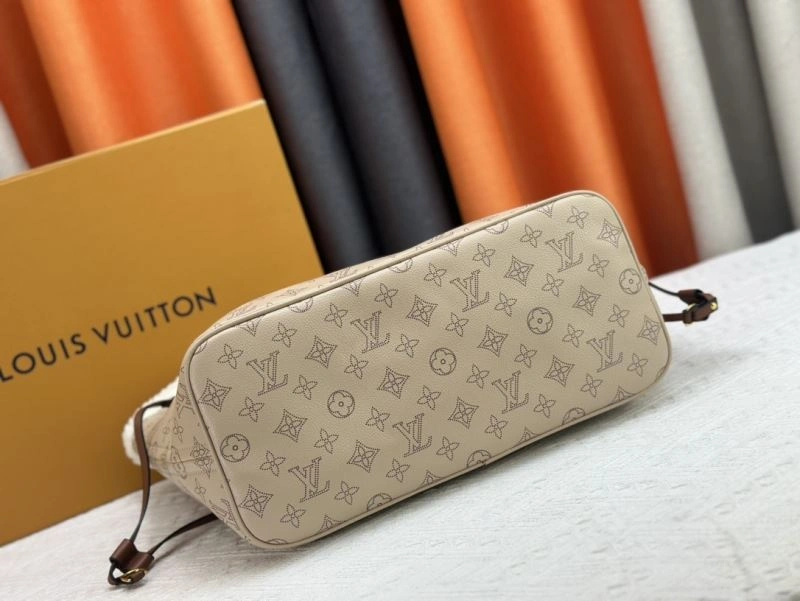 Neat Louis Vuitton Shopping Bags 80389