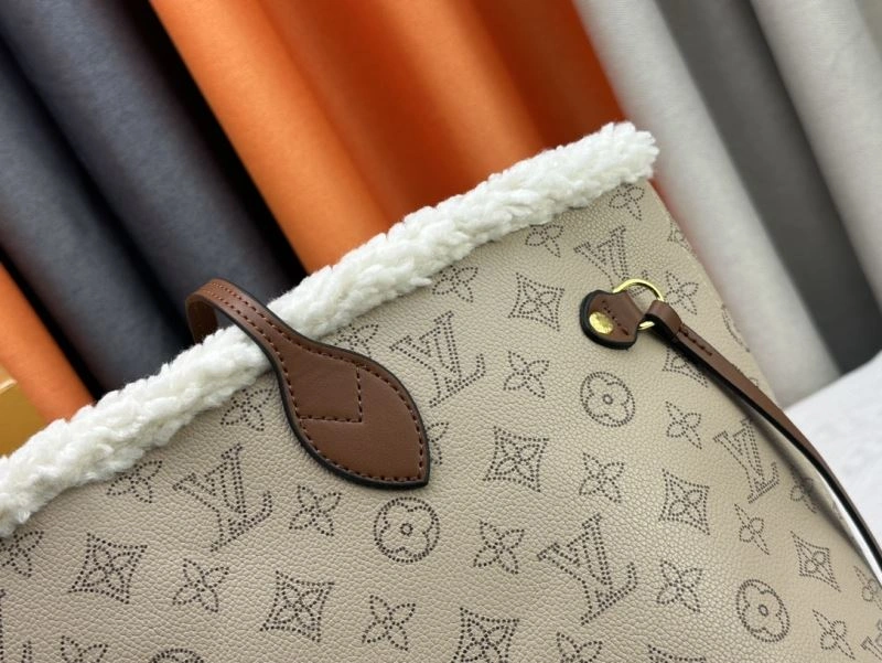 Neat Louis Vuitton Shopping Bags 80389