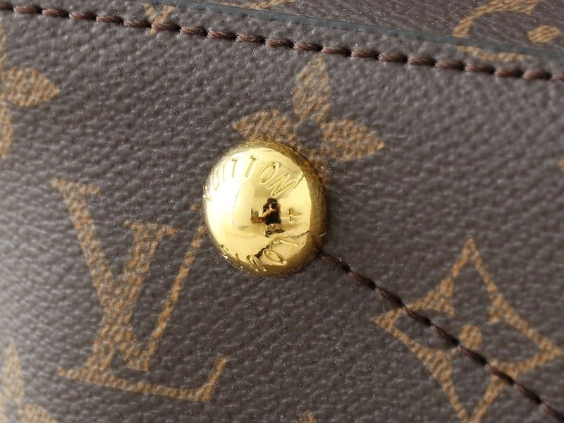 Durable Louis Vuitton Shopping Bags 80402