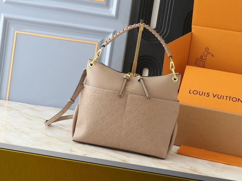 Louis Vuitton Shopping Bags Attractive 80399