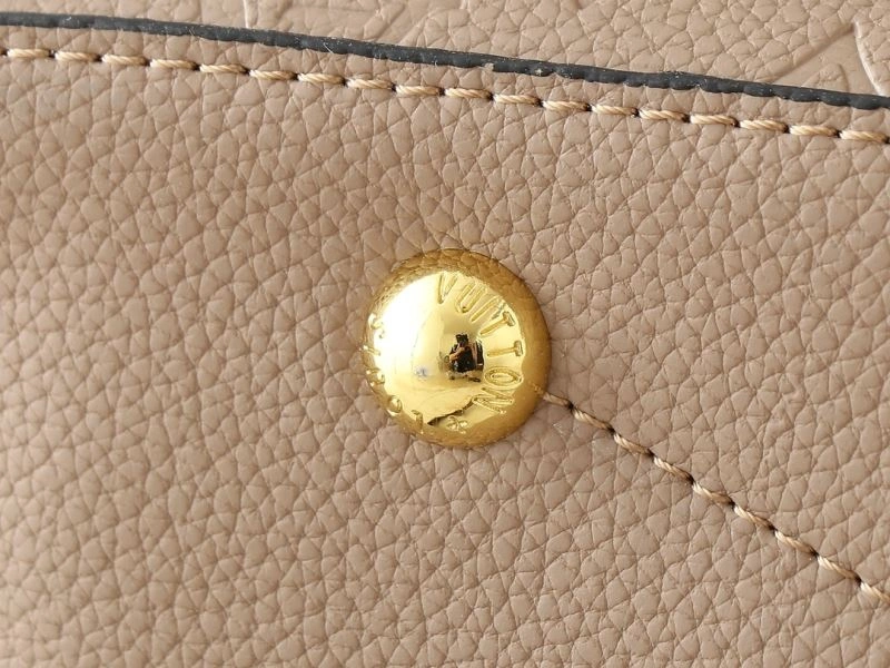 Louis Vuitton Shopping Bags Attractive 80399
