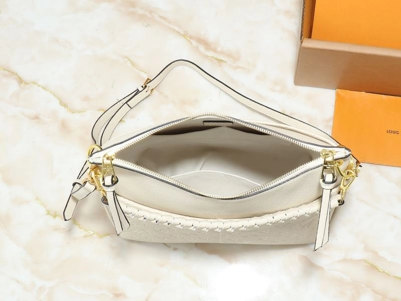 Neat Louis Vuitton Shopping Bags 80392