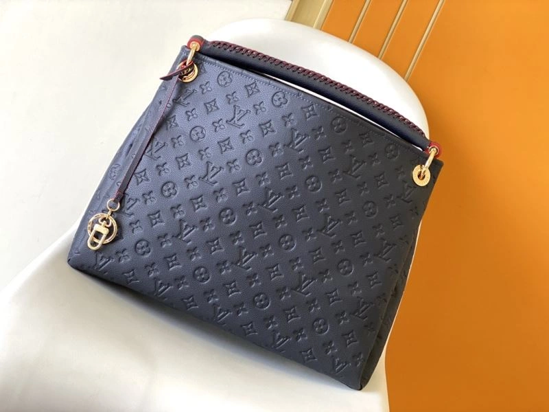 Neat Louis Vuitton Shopping Bags 94267
