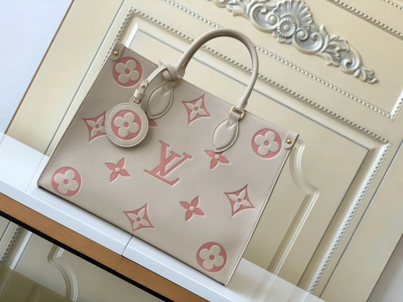 Sleek Louis Vuitton Shopping Bags 94310