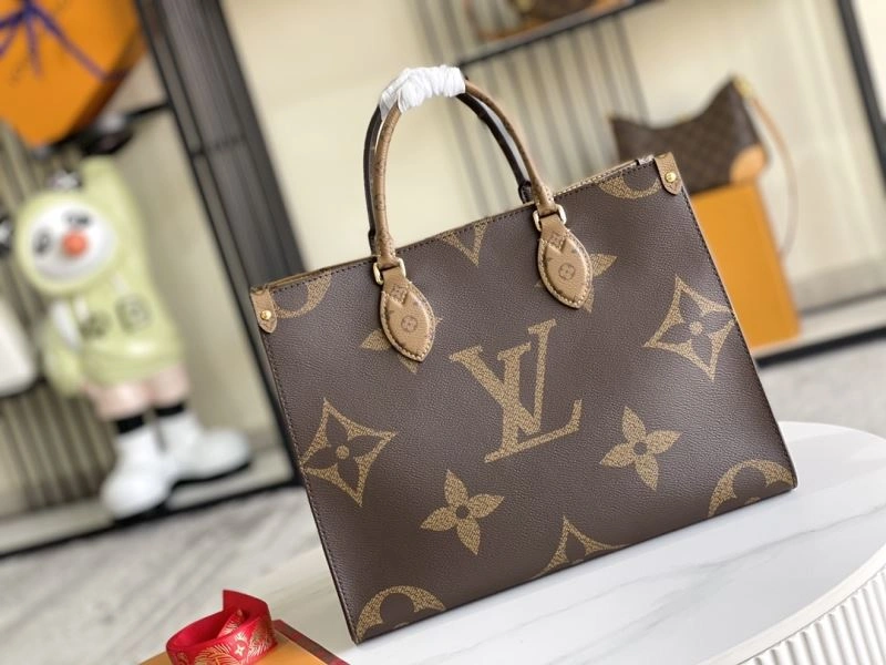 WaterResistant Louis Vuitton Shopping Bags 94244