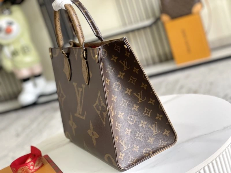 WaterResistant Louis Vuitton Shopping Bags 94244