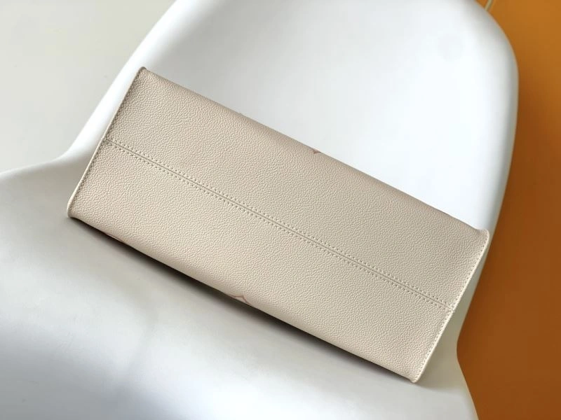 Breathable Louis Vuitton Shopping Bags 94239