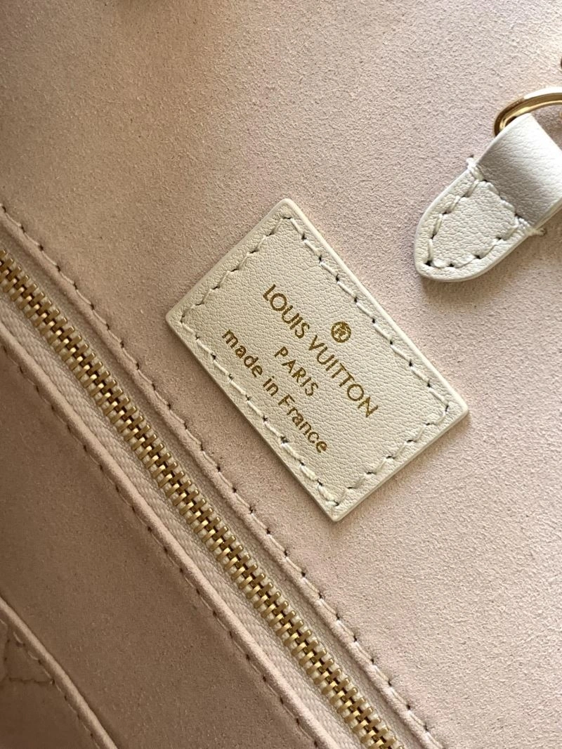 Breathable Louis Vuitton Shopping Bags 94239