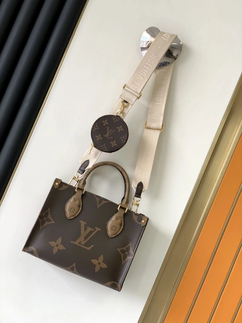 Unisex Louis Vuitton Shopping Bags 94225