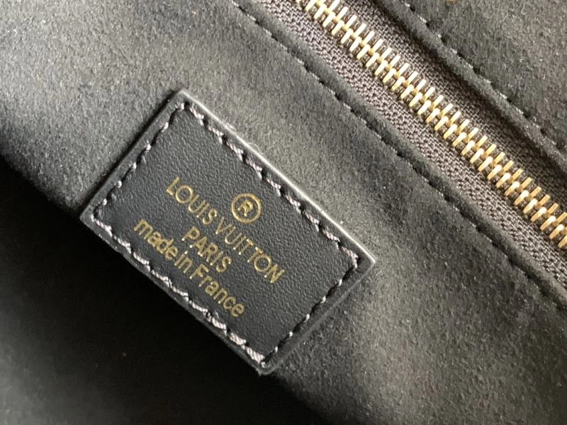 Bold Louis Vuitton Shopping Bags 94215