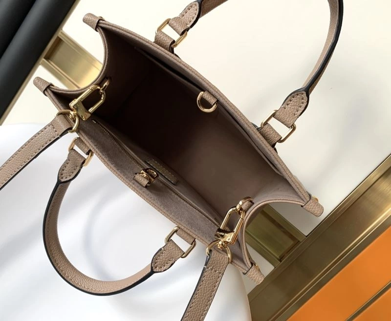 Bright Louis Vuitton Shopping Bags 94209