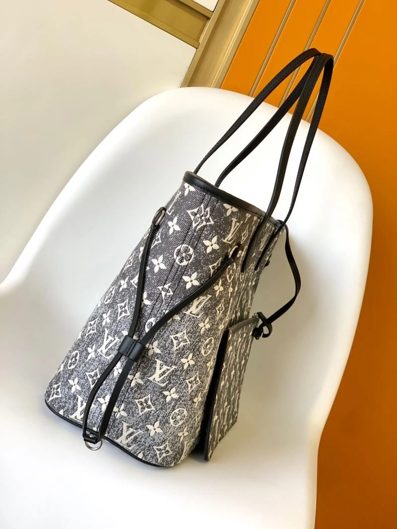 Breathable Louis Vuitton Shopping Bags 94008