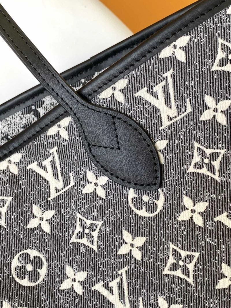 Breathable Louis Vuitton Shopping Bags 94008