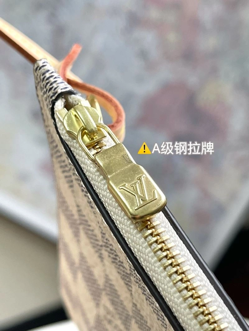 Casual Louis Vuitton Shopping Bags 94006