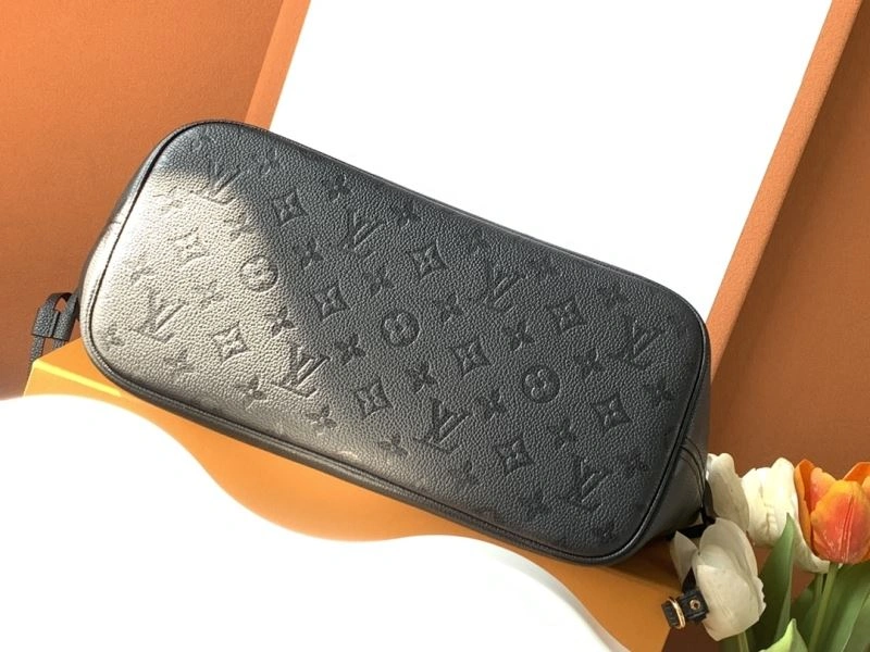 Louis Vuitton Shopping Bags EasyMatch 93929
