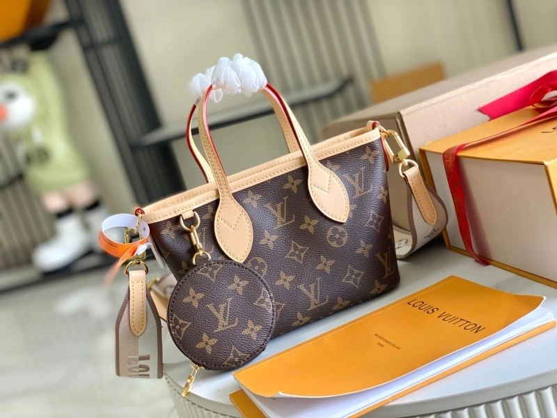 Snug Louis Vuitton Shopping Bags 93923