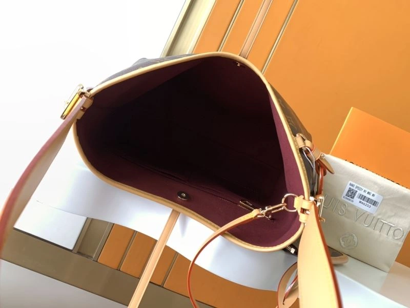 Supportive Louis Vuitton Shopping Bags 93728