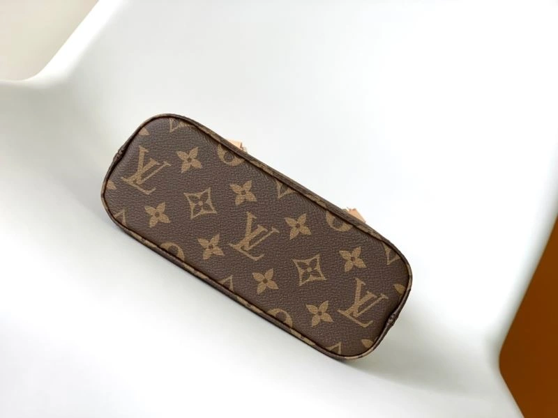 FlexibleFit Louis Vuitton Shopping Bags 93717