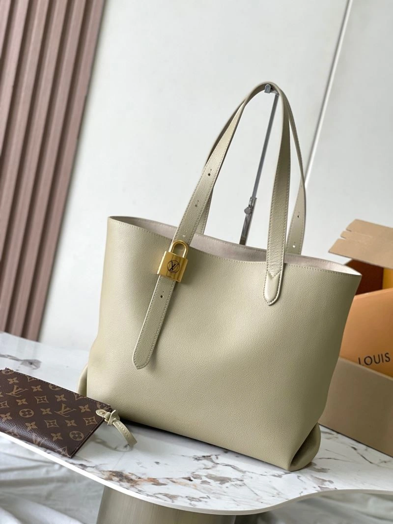 Louis Vuitton Shopping Bags Trendsetting 93501