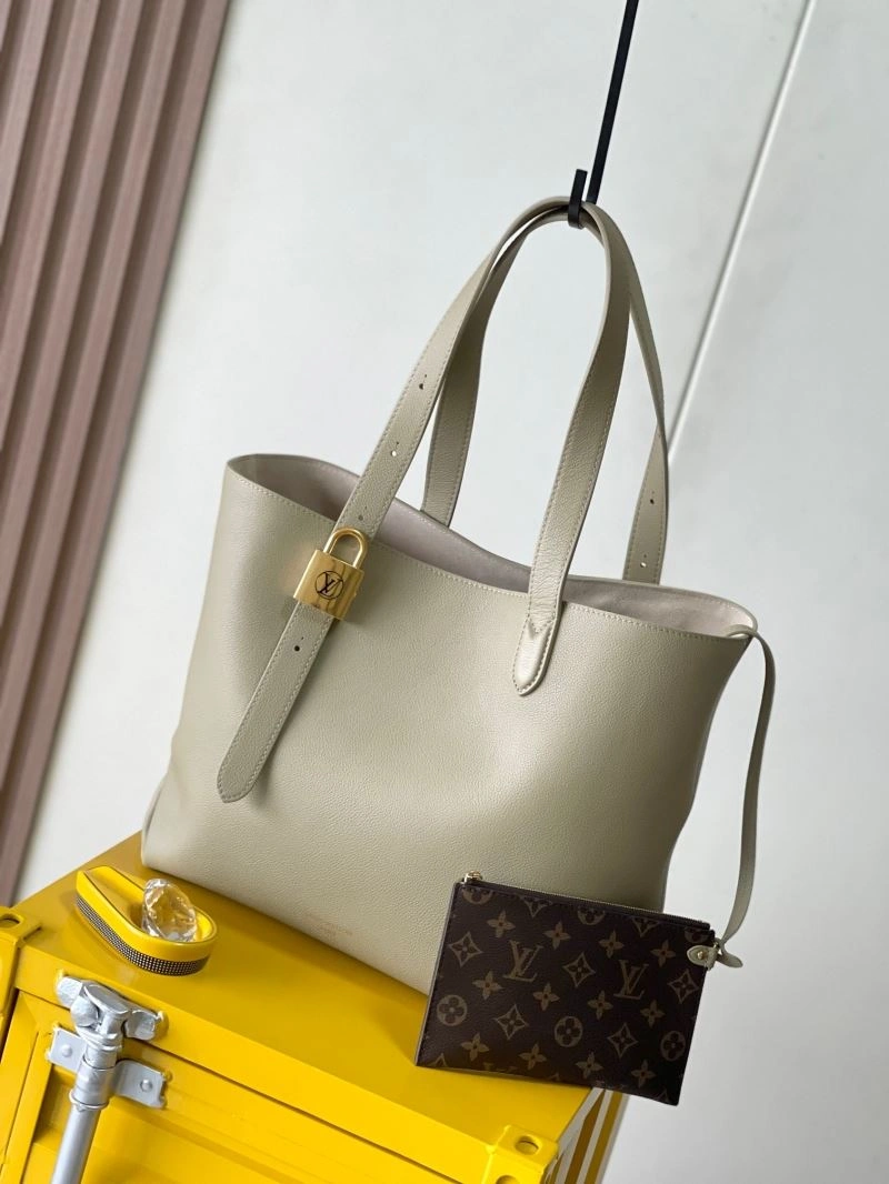 Louis Vuitton Shopping Bags Trendsetting 93501