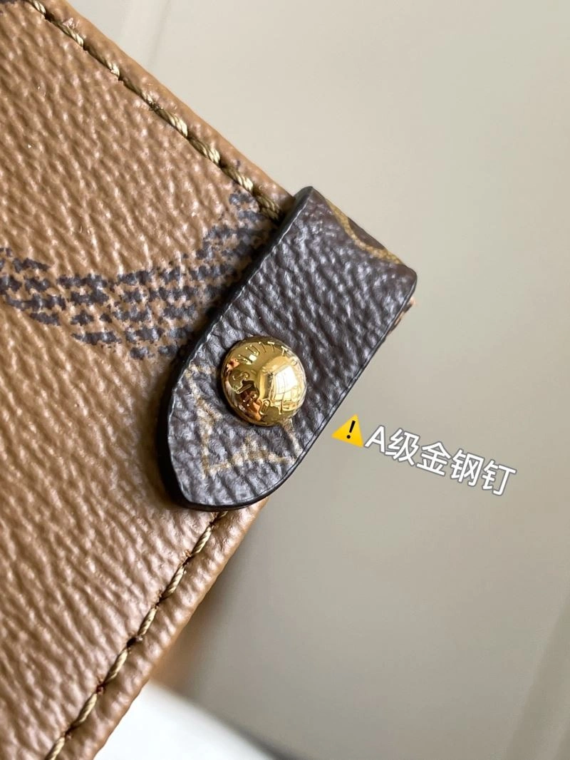 Snug Louis Vuitton Shopping Bags 93518