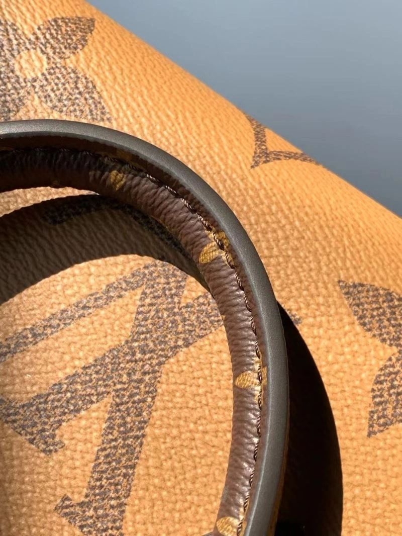Louis Vuitton Shopping Bags Trendsetting 93478