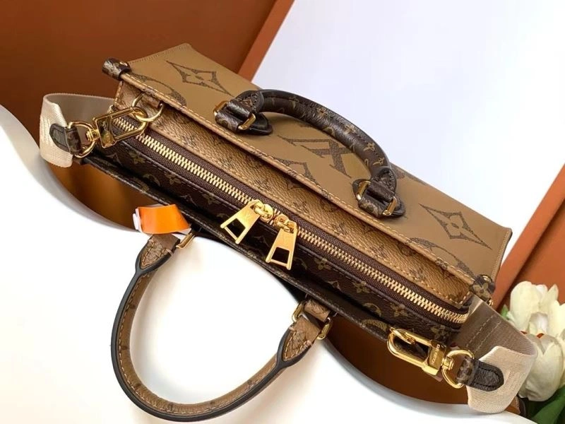 Louis Vuitton Shopping Bags Trendsetting 93478