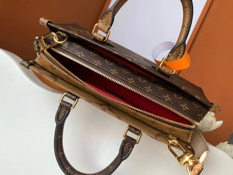 Louis Vuitton Shopping Bags Trendsetting 93478