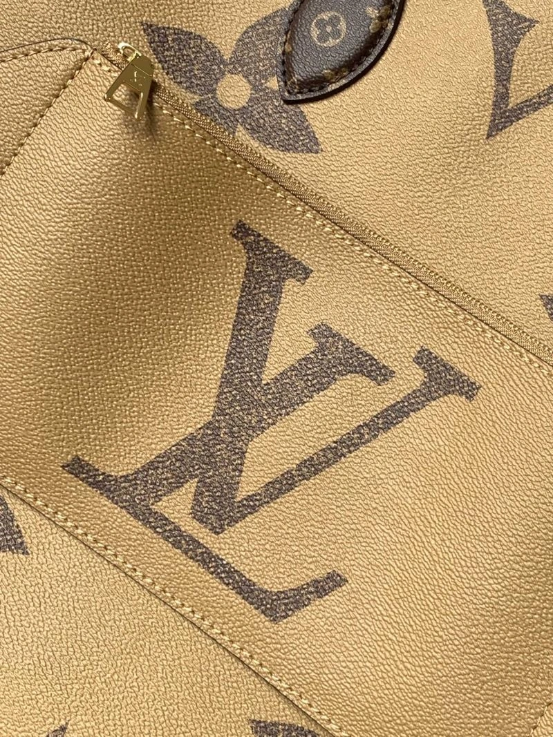 FlexibleFit Louis Vuitton Shopping Bags 93471