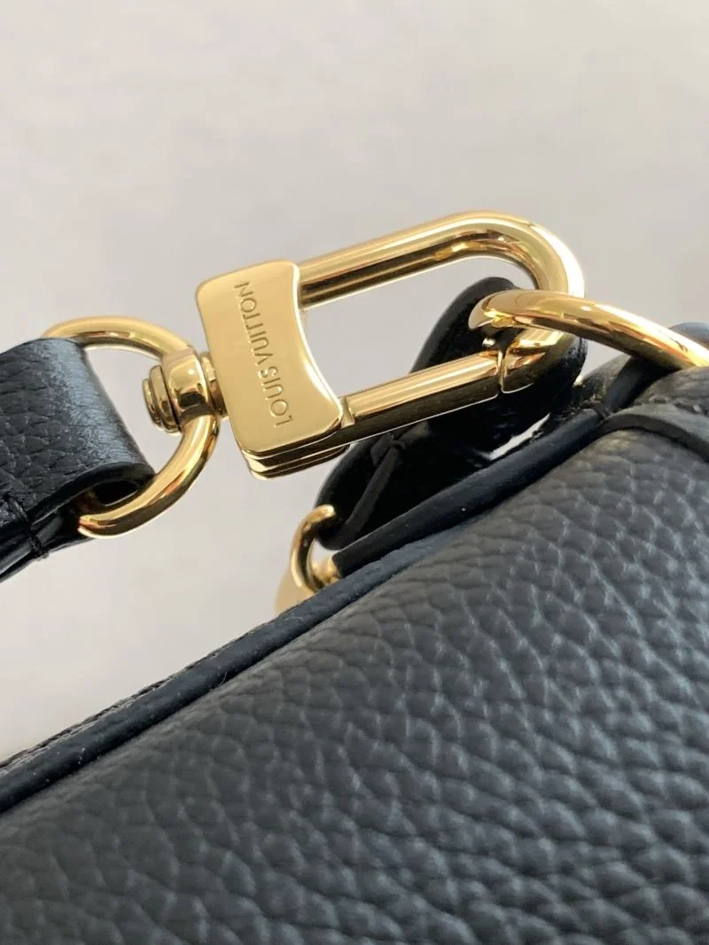 RelaxedFit Louis Vuitton Shopping Bags 43292