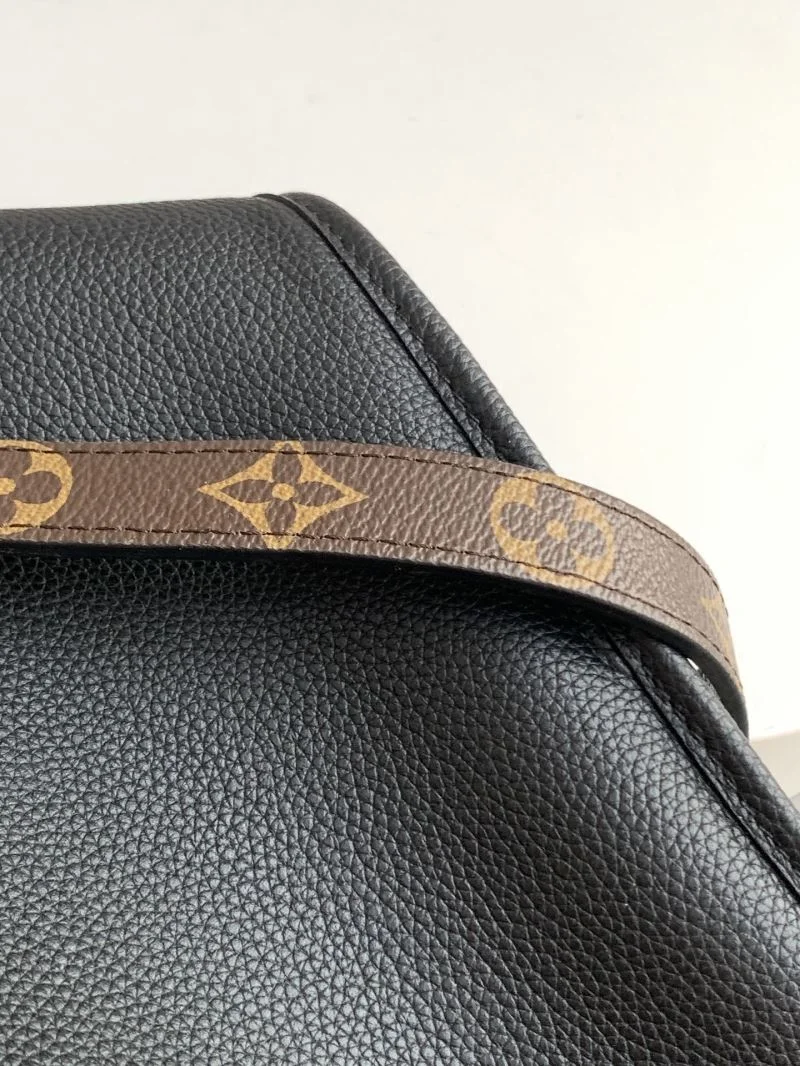 RelaxedFit Louis Vuitton Shopping Bags 43292