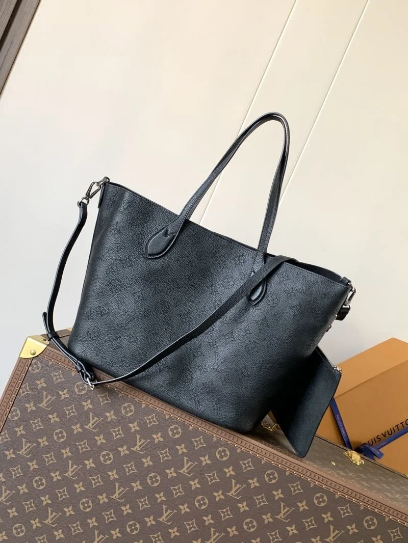 Versatile Louis Vuitton Shopping Bags 43283