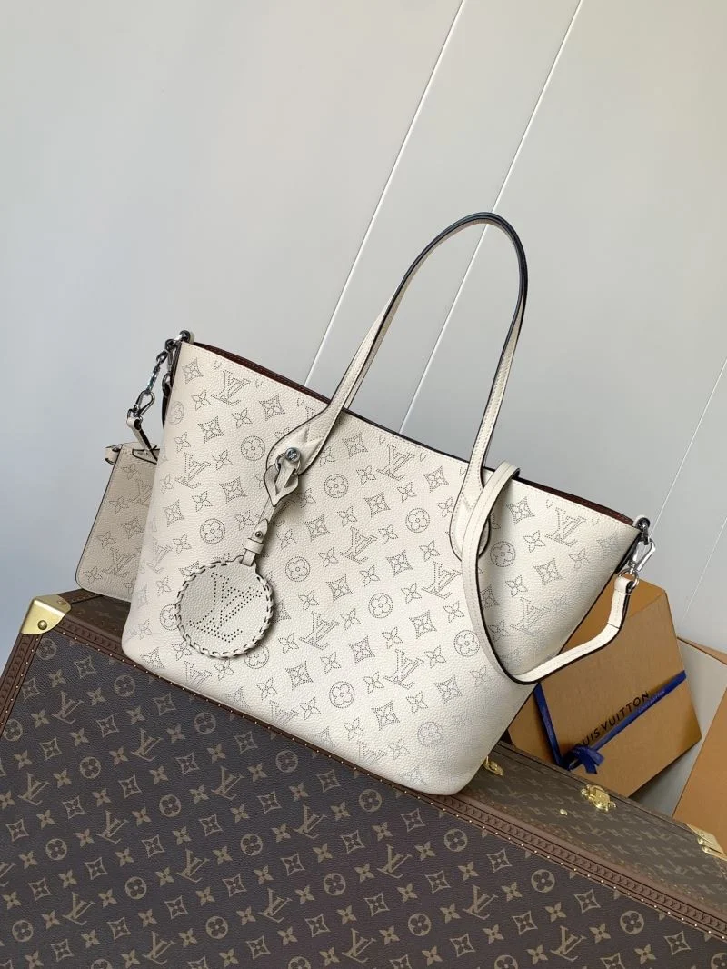 Minimalist Louis Vuitton Shopping Bags 43269
