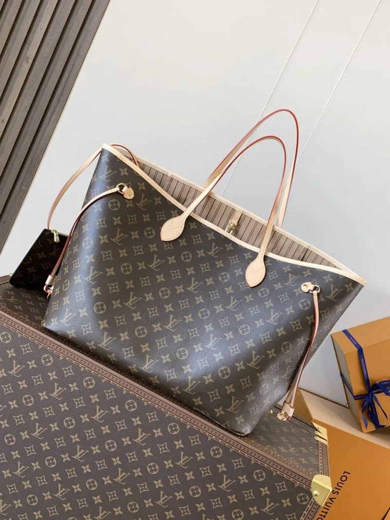 Breathable Louis Vuitton Shopping Bags 43285
