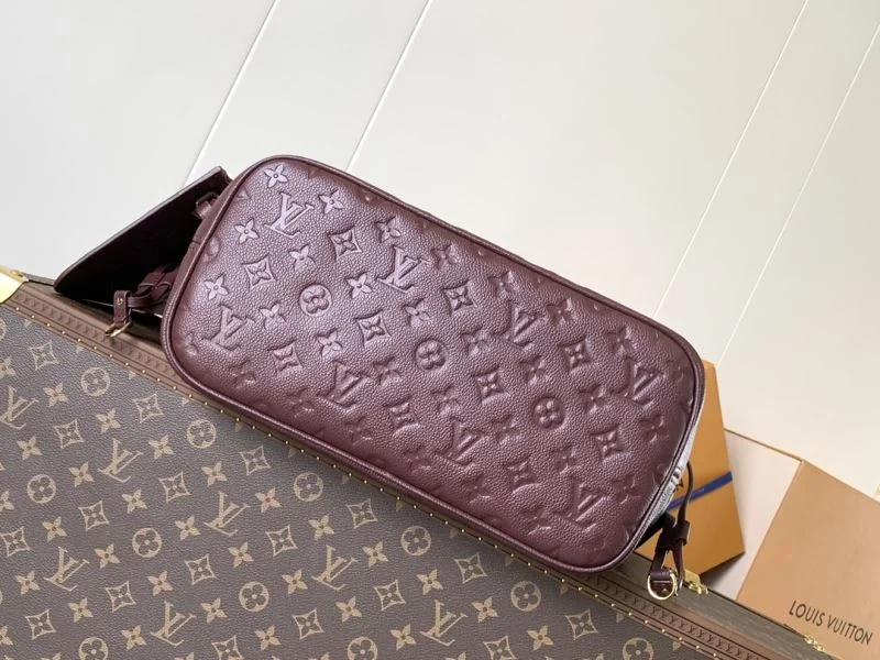 Compact Louis Vuitton Shopping Bags 43263