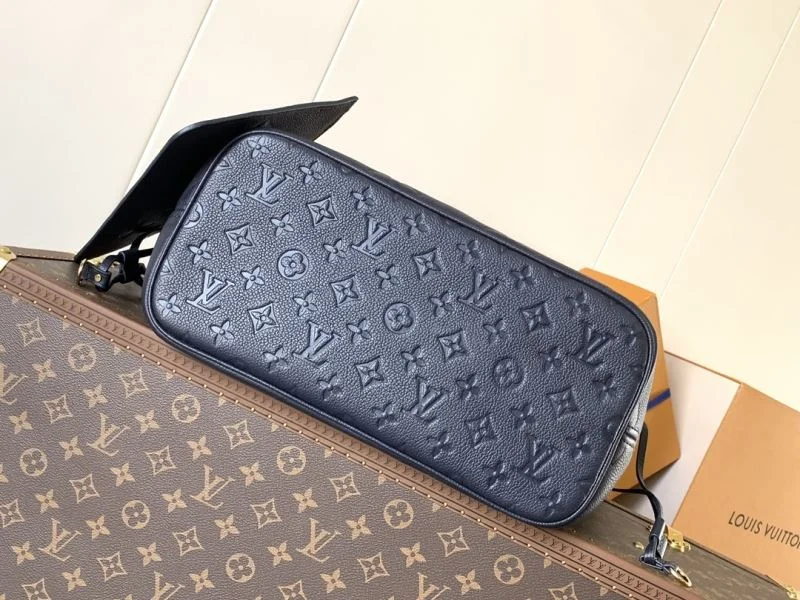 Flexible Louis Vuitton Shopping Bags 43272