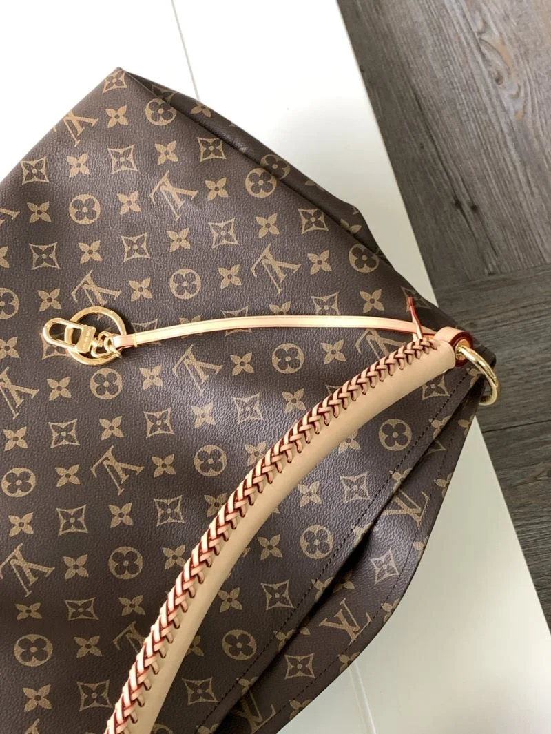 Resilient Louis Vuitton Shopping Bags 43261