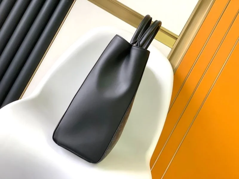 Louis Vuitton Shopping Bags TechFriendly 42573