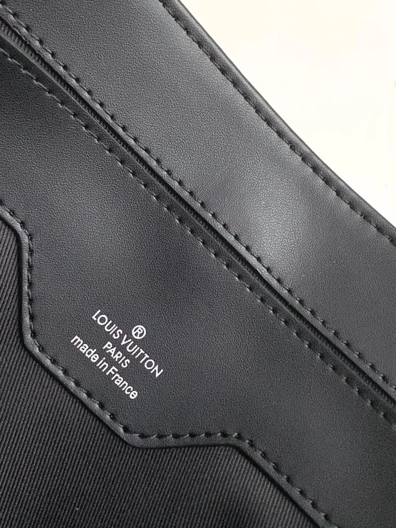 Louis Vuitton Shopping Bags TechFriendly 42573