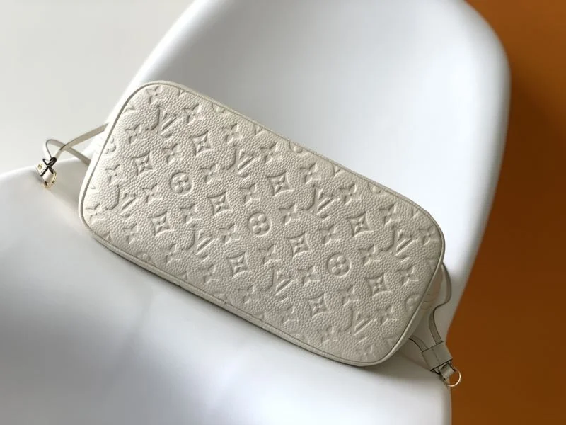 Elegant Louis Vuitton Shopping Bags 42576