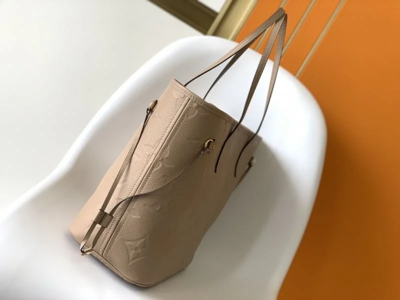 WellDesigned Louis Vuitton Shopping Bags 42646